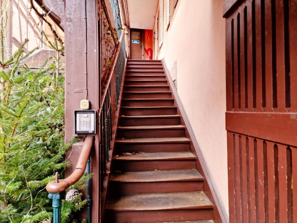 كولمار Chez Cecile Bed And Breakfast Chez Le Vigneron المظهر الخارجي الصورة
